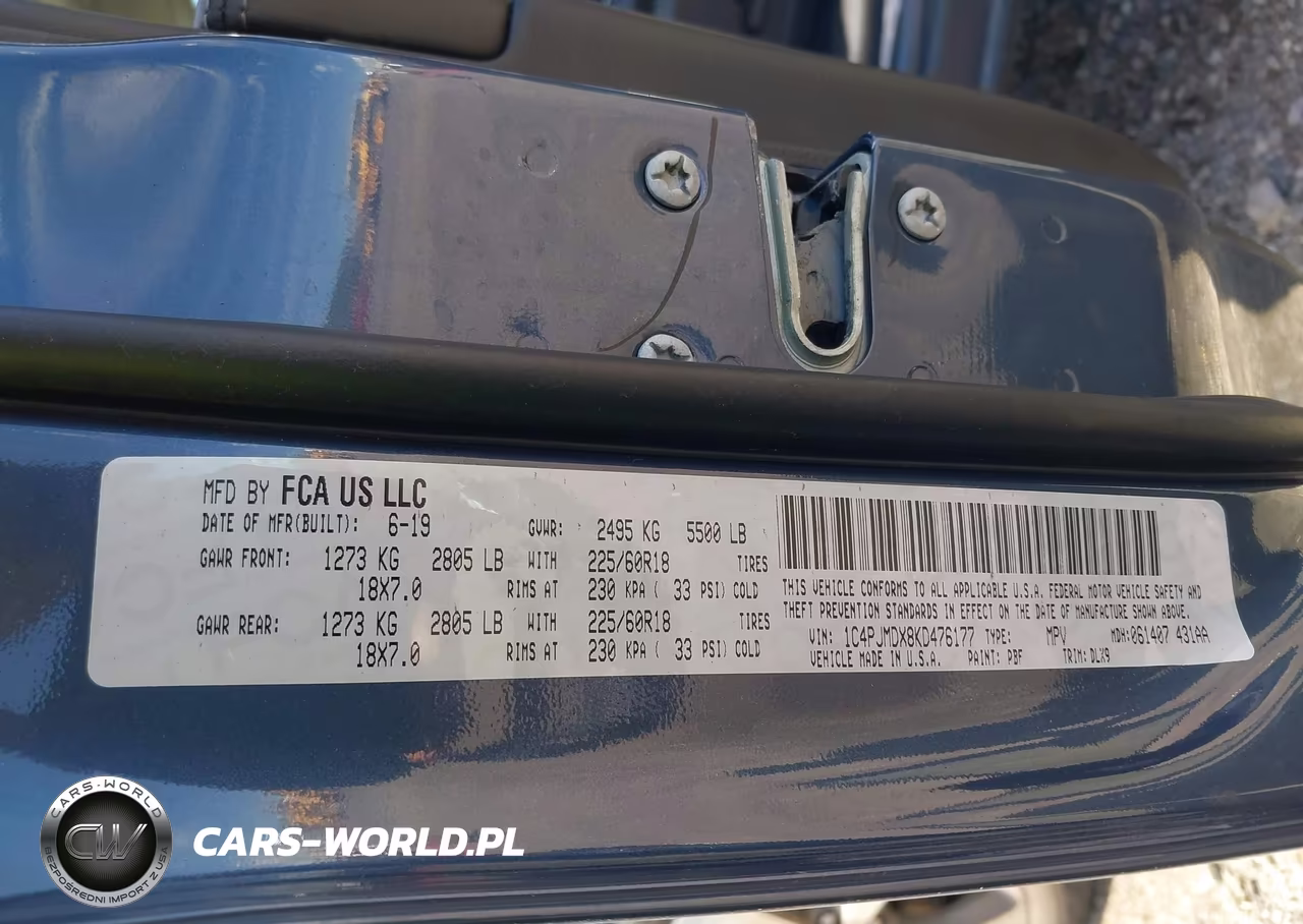 2019 Jeep Cherokee Limited 4X4 VIN:1C4PJMDX8KD476177 - 9