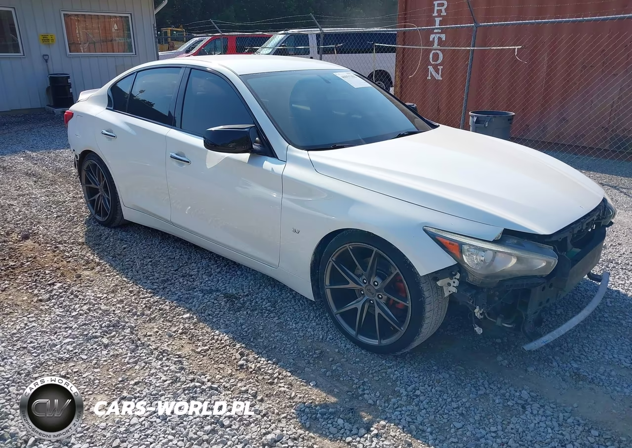2015 Infiniti Q50