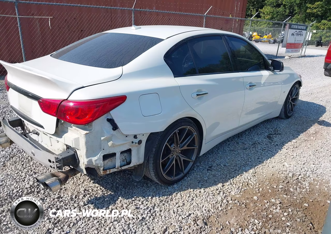 2015 Infiniti Q50 VIN:JN1BV7AP7FM358649 - 4