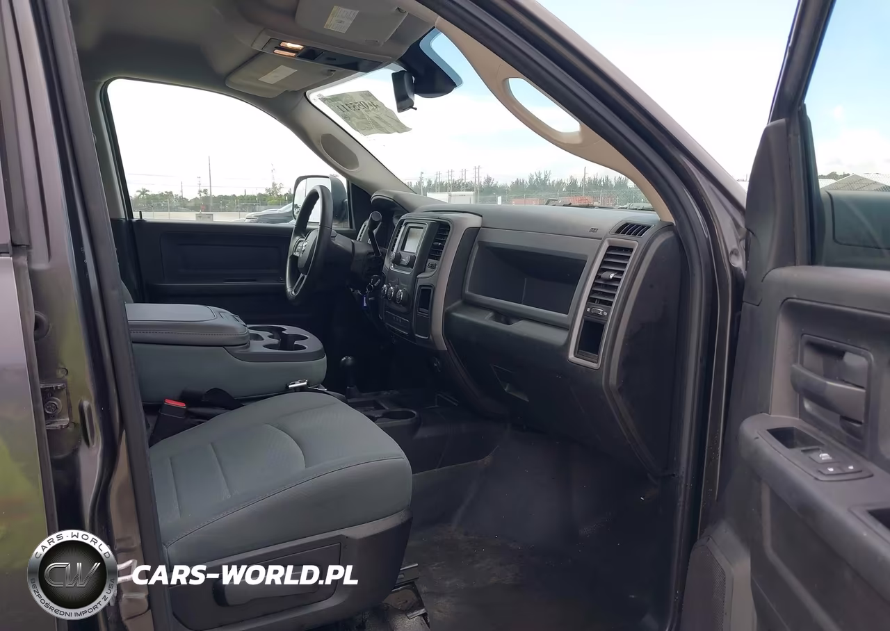2016 Ram 3500 Tradesman VIN:3C63RRGL9GG322396 - 1