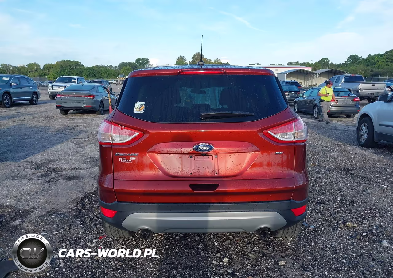2015 Ford Escape Se VIN:1FMCU0G73FUB45938 - 16