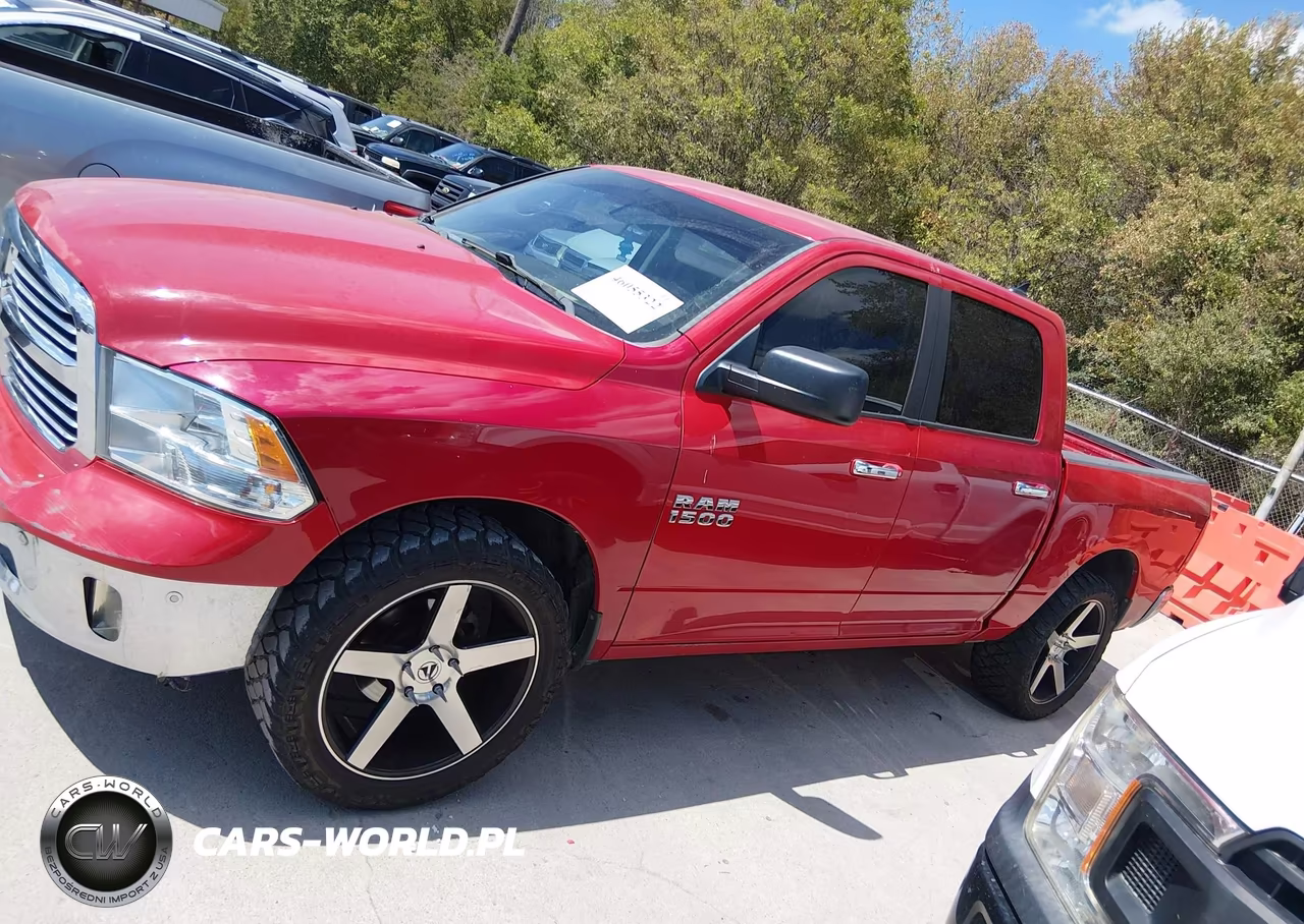 2015 Ram 1500 Big Horn VIN:1C6RR6LT2FS565747 - 13