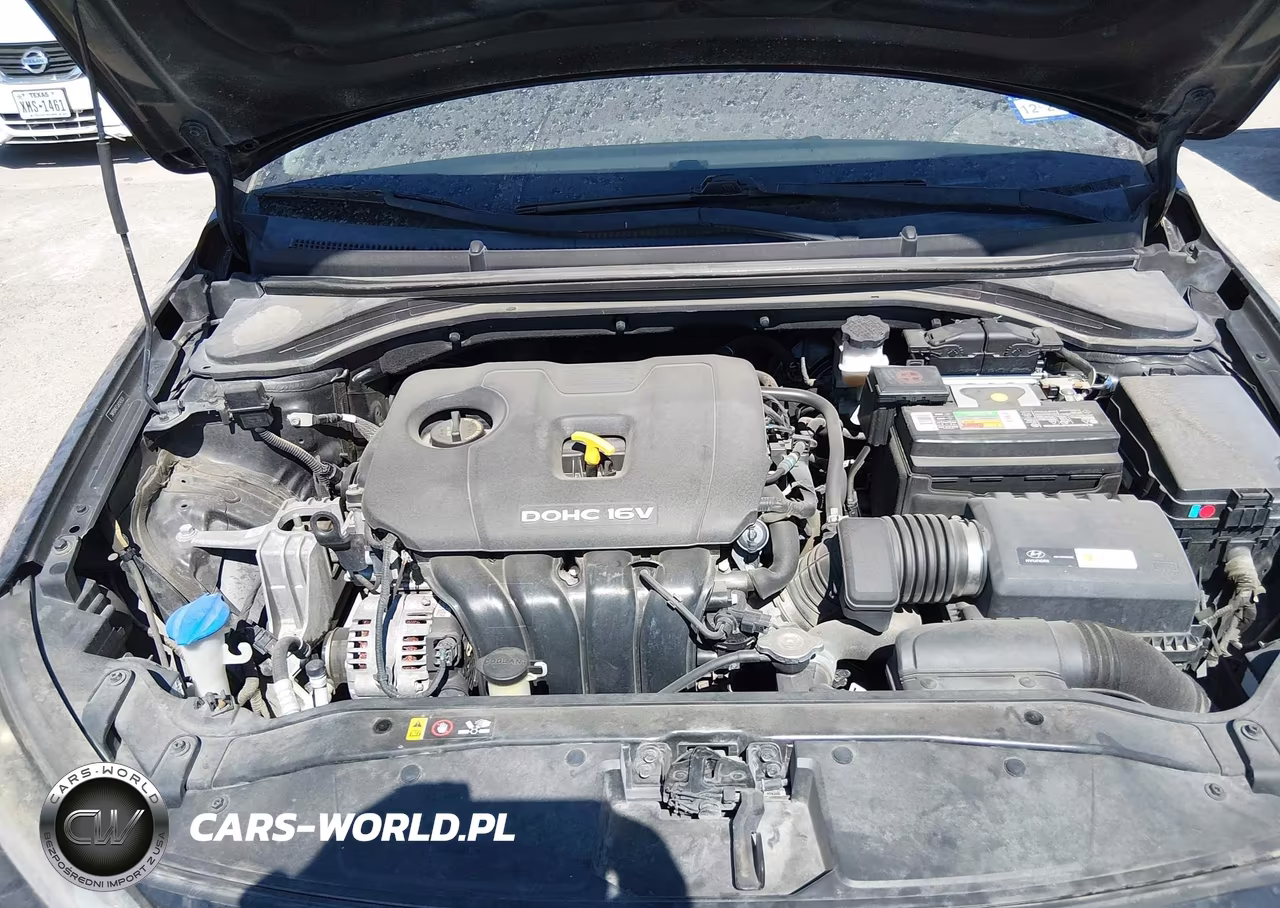 2018 Hyundai Elantra Sel VIN:5NPD84LF5JH242031 - 10