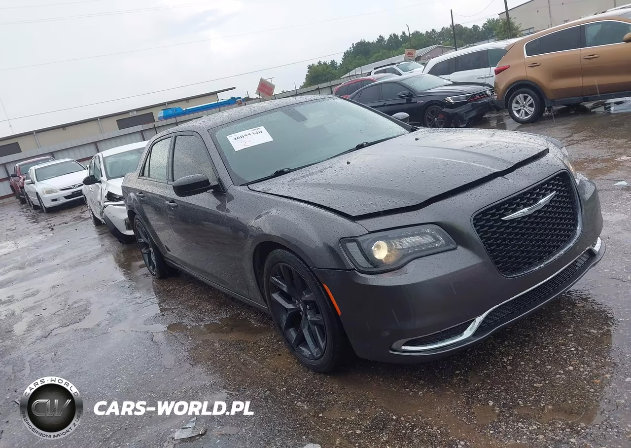 2019 Chrysler 300 Touring