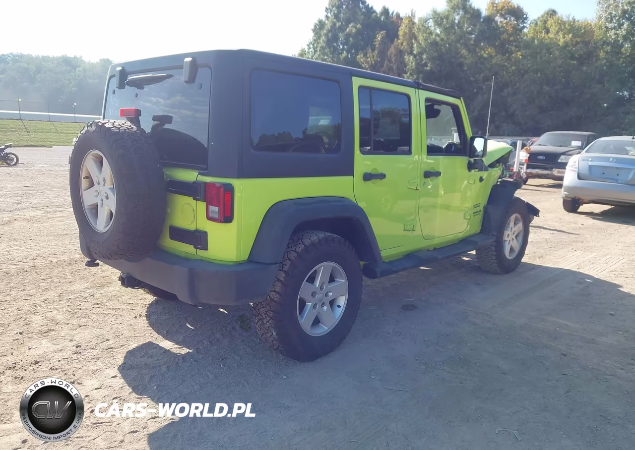 2017 Jeep Wrangler Unlimited Sport 4X4 VIN:1C4BJWDG2HL540699 - 4