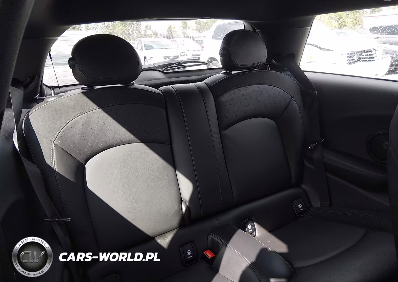 2019 Mini Hardtop Cooper S VIN:WMWXP7C57K2L04148 - 18