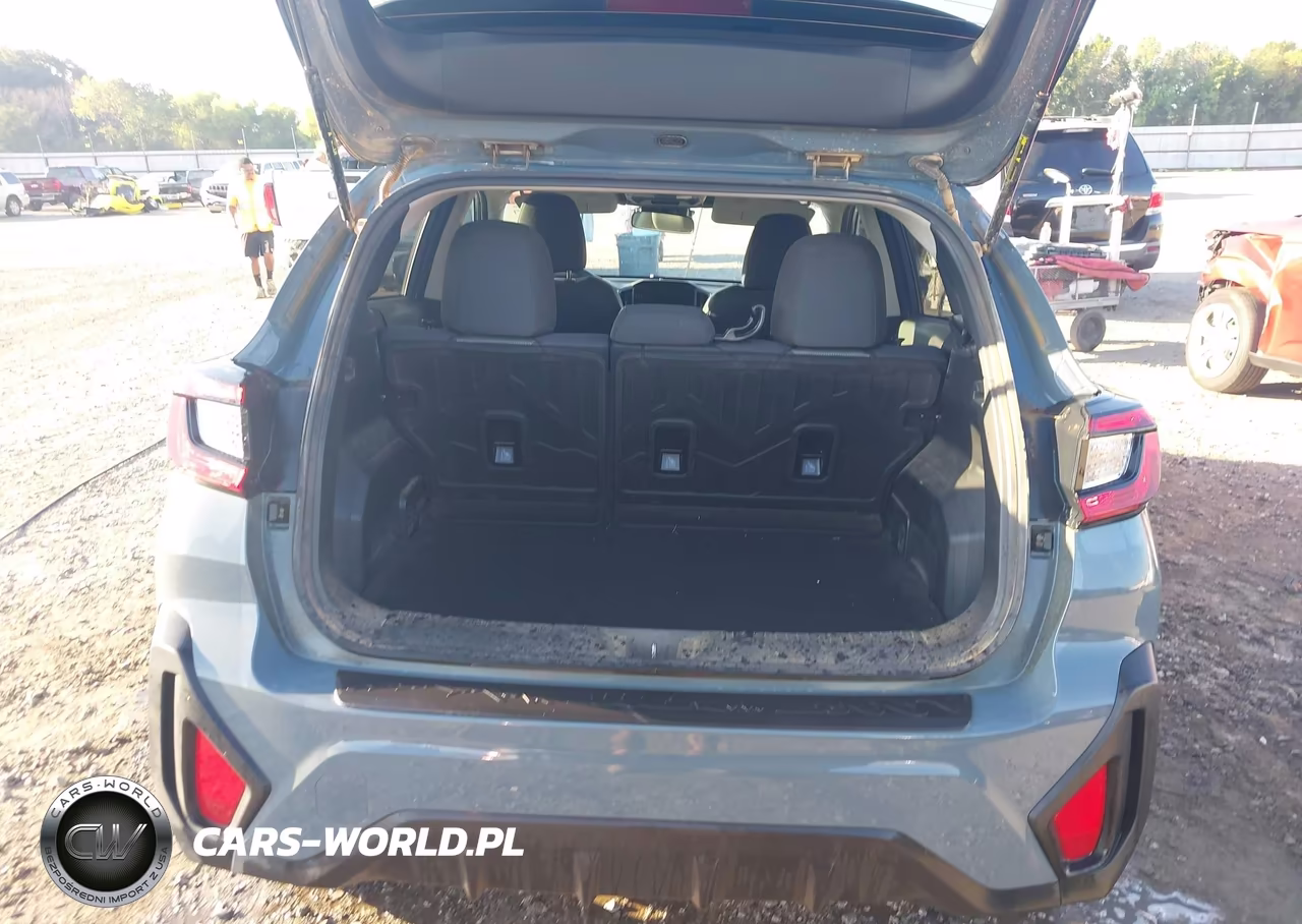 2024 Subaru Crosstrek Premium VIN:JF2GUADC0RH399182 - 18