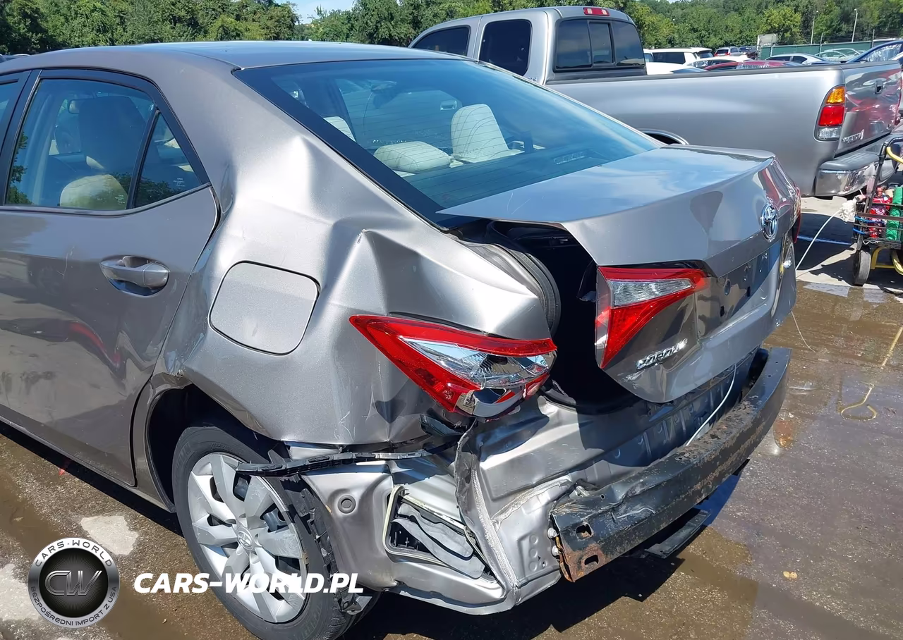 2015 Toyota Corolla Le VIN:2T1BURHE3FC376899 - 18