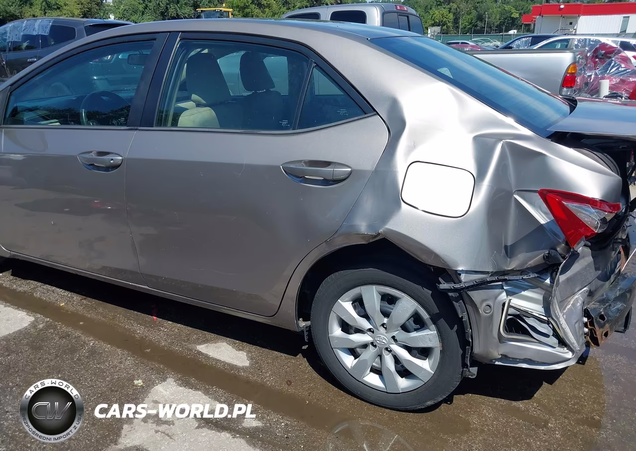 2015 Toyota Corolla Le VIN:2T1BURHE3FC376899 - 19