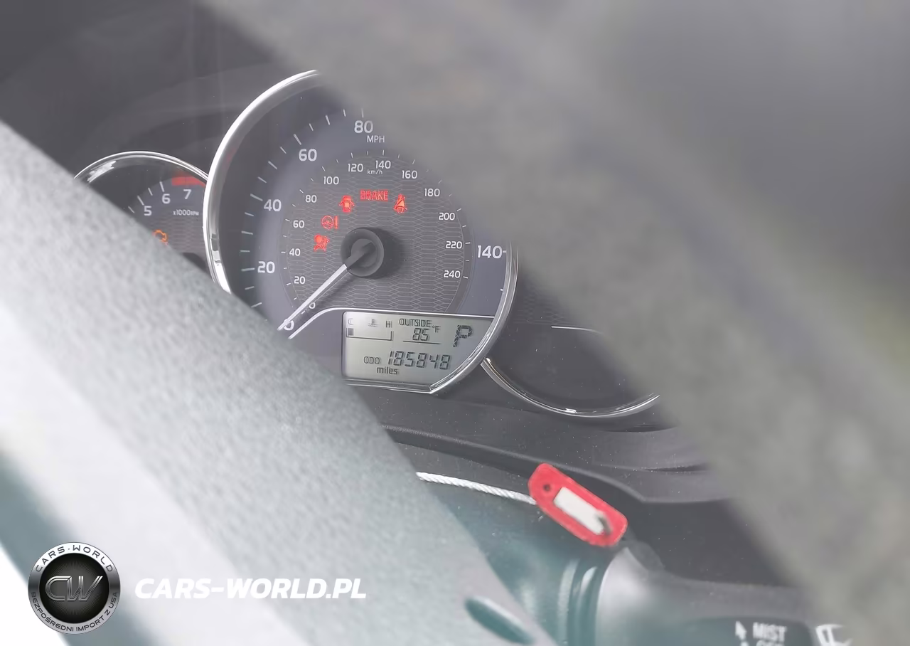 2014 Toyota Corolla Le VIN:5YFBURHE3EP160307 - 16