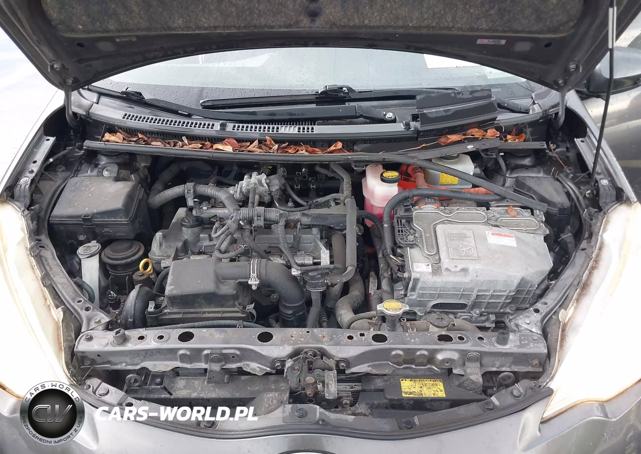 2012 Toyota Prius C Two VIN:JTDKDTB3XC1501062 - 10