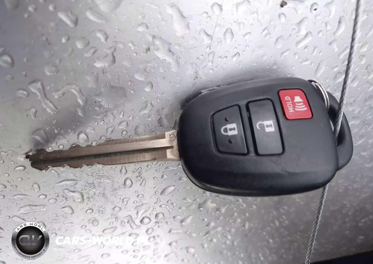 2012 Toyota Prius C Two VIN:JTDKDTB3XC1501062 - 11