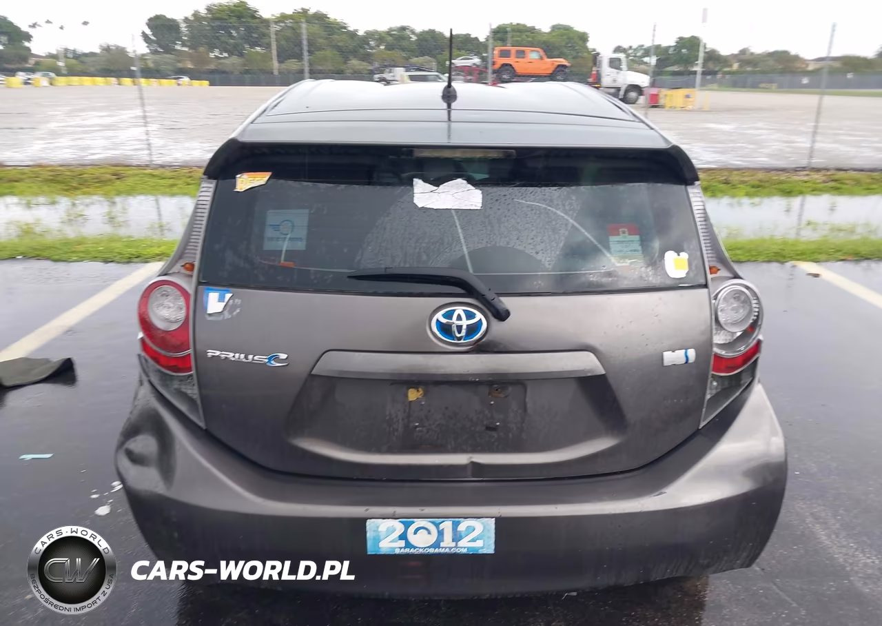 2012 Toyota Prius C Two VIN:JTDKDTB3XC1501062 - 16