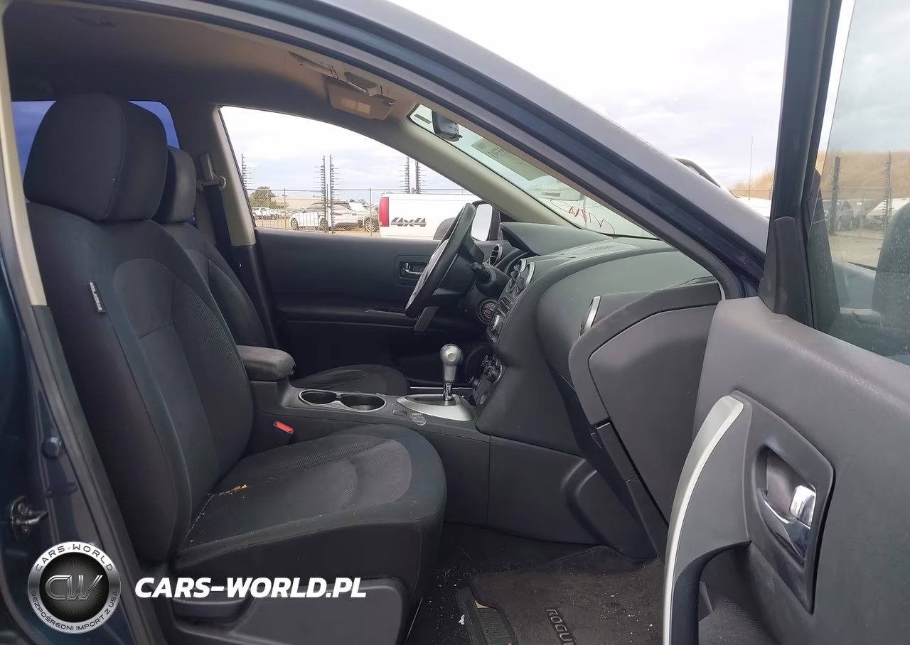 2013 Nissan Rogue S VIN:JN8AS5MV4DW643413 - 5