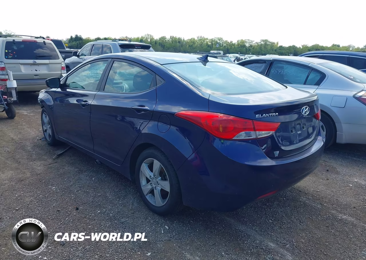 2012 Hyundai Elantra Gls VIN:5NPDH4AE5CH113588 - 3