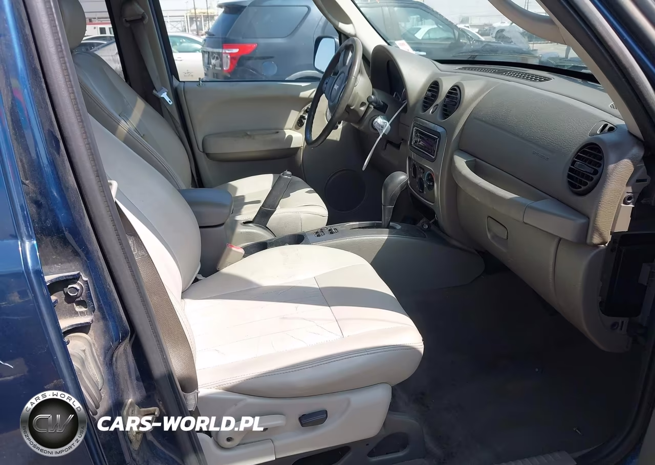 2005 Jeep Liberty Renegade VIN:1J4GK38K35W556432 - 5