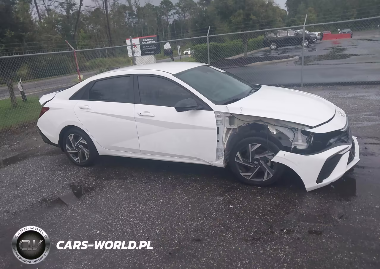 2025 Hyundai Elantra Sel Sport VIN:KMHLM4DG8SU983596 - 13