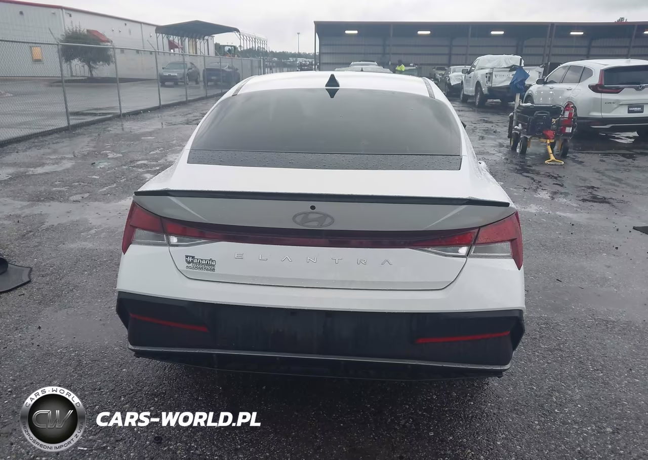 2025 Hyundai Elantra Sel Sport VIN:KMHLM4DG8SU983596 - 16