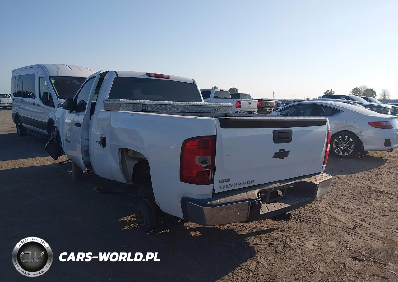 2012 Chevrolet Silverado 1500 Work Truck VIN:1GCNCPEA0CZ317994 - 3