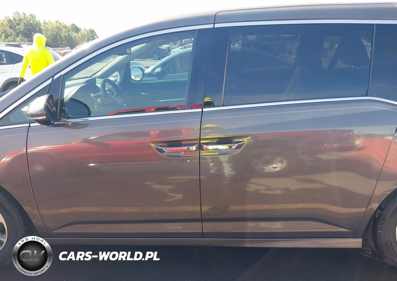 2016 Honda Odyssey Touring-Touring Elite VIN:5FNRL5H98GB010303 - 15