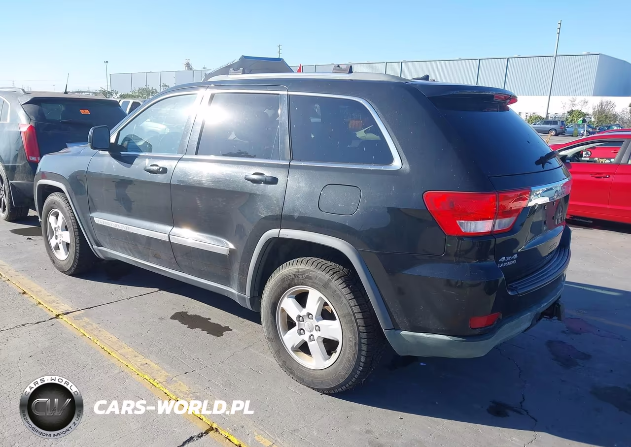 2011 Jeep Grand Cherokee Laredo VIN:1J4RR4GG9BC511337 - 3