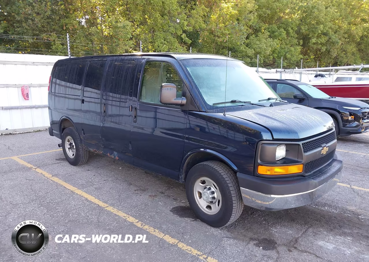 2015 Chevrolet Express 2500 Work Van VIN:1GCWGFCF9F1267472 - 1