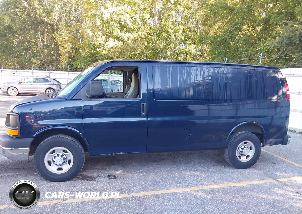 2015 Chevrolet Express 2500 Work Van VIN:1GCWGFCF9F1267472 - 14