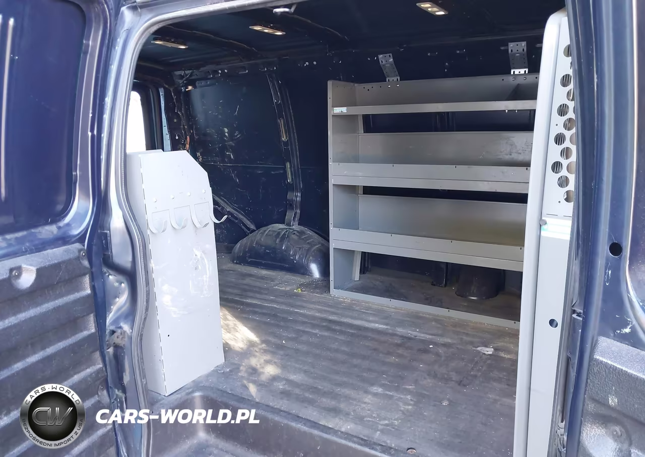 2015 Chevrolet Express 2500 Work Van VIN:1GCWGFCF9F1267472 - 8