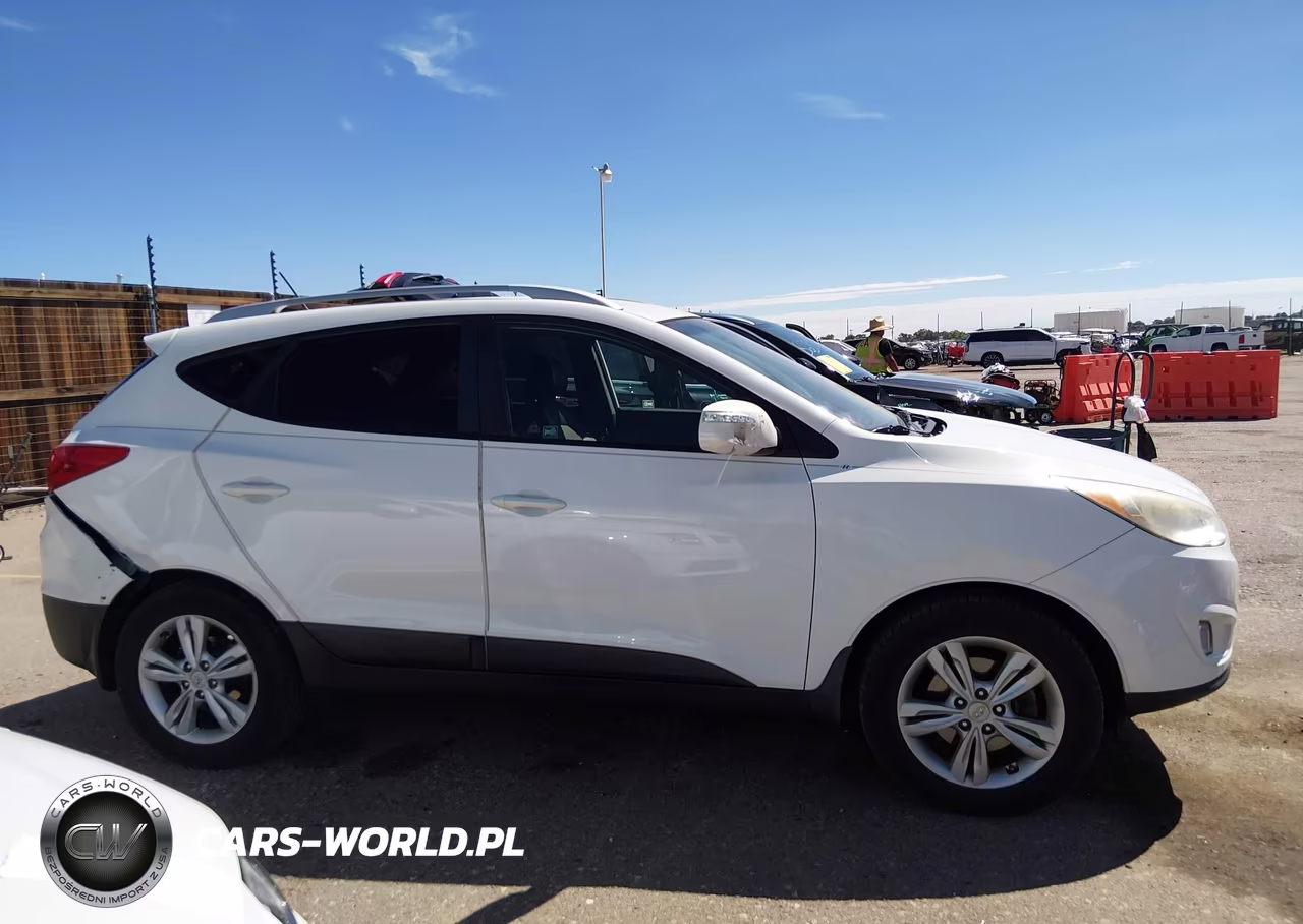 2013 Hyundai Tucson Gls VIN:KM8JU3AC7DU558117 - 13