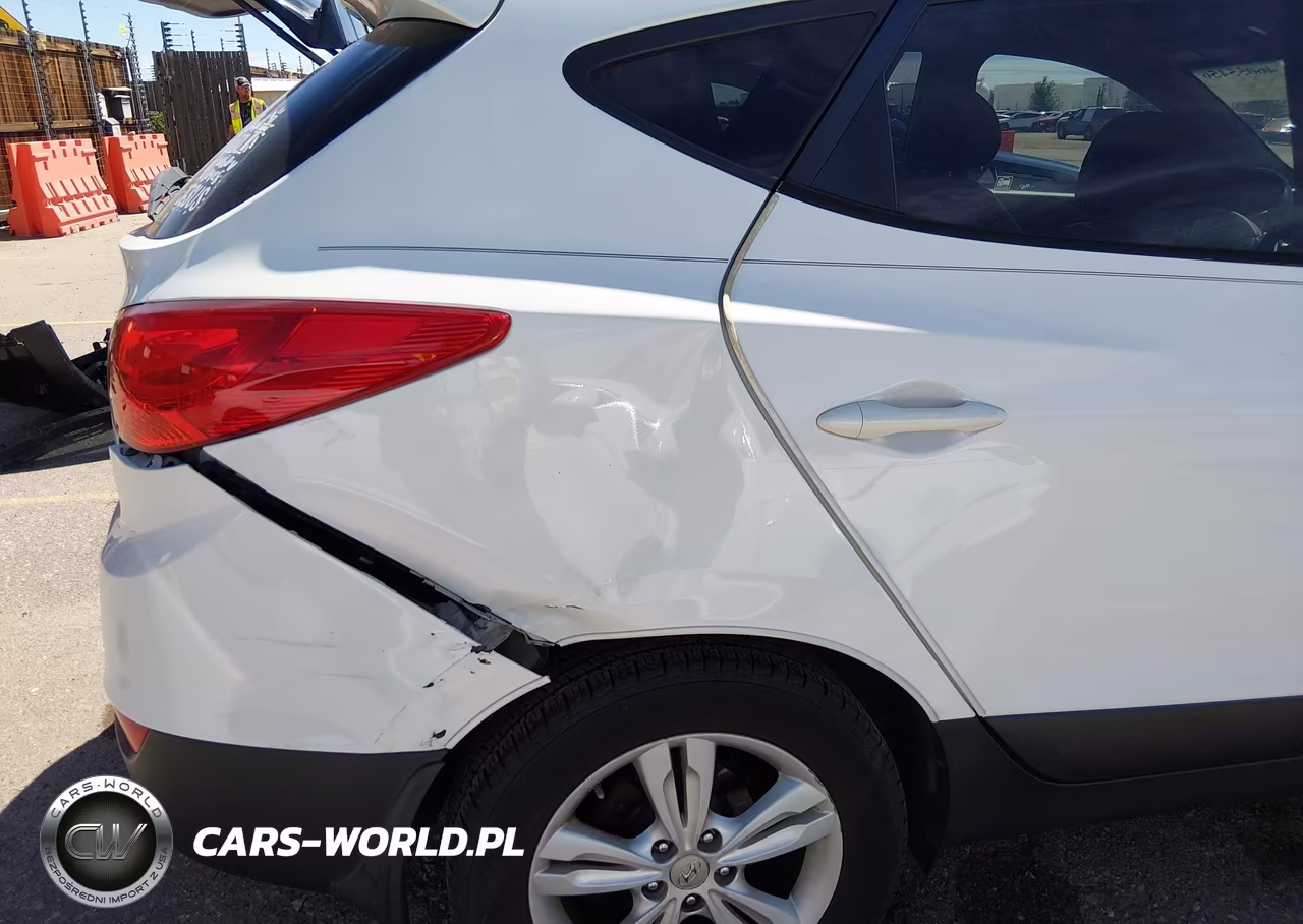 2013 Hyundai Tucson Gls VIN:KM8JU3AC7DU558117 - 6