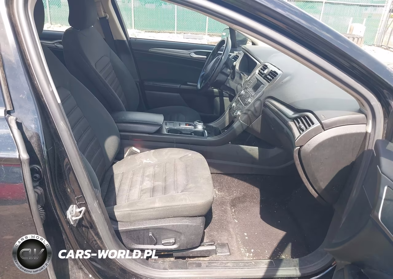 2017 Ford Fusion Se VIN:3FA6P0H70HR220764 - 5