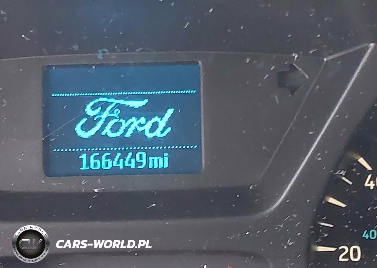 2018 Ford Transit-250 VIN:1FTYR1YM0JKB21087 - 15