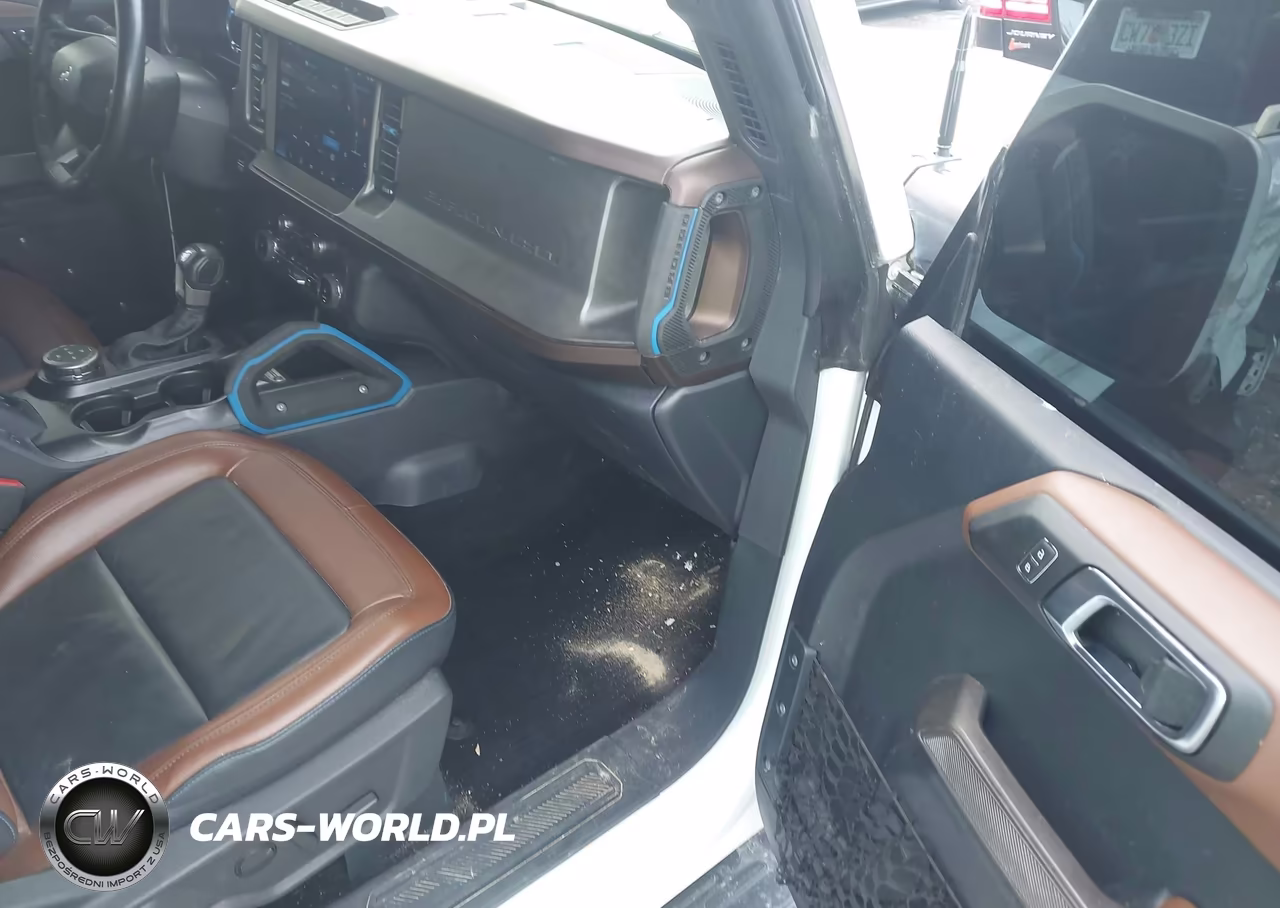 2022 Ford Bronco Outer Banks VIN:1FMEE5DP0NLB71764 - 5
