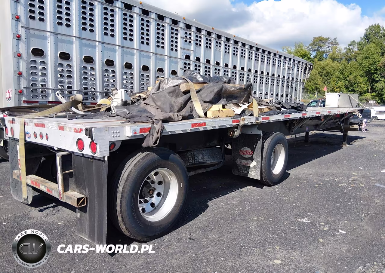 2020 Utility Trailer Mfg Unknown VIN:1UYFS2486L5893719 - 4
