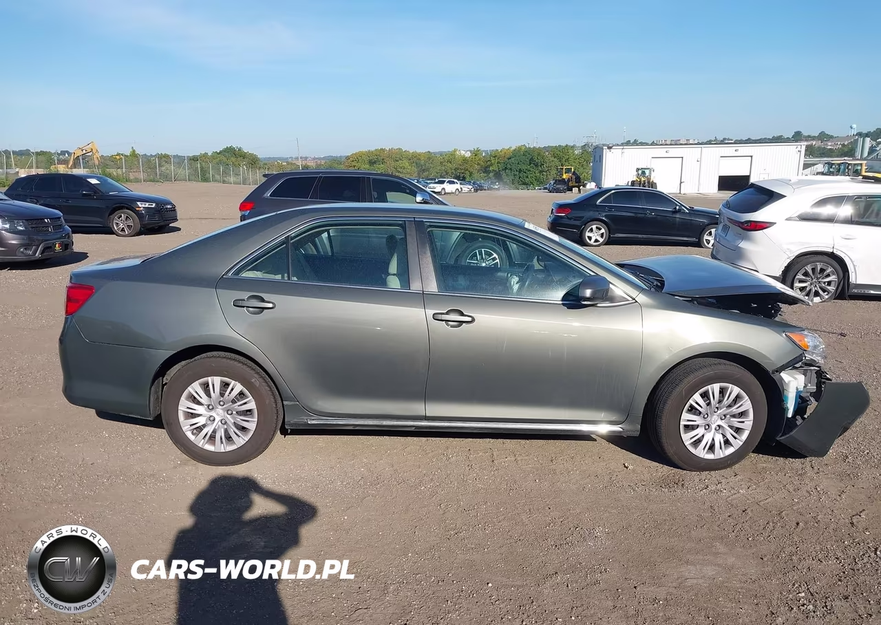 2013 Toyota Camry Le VIN:4T1BF1FK8DU707959 - 13