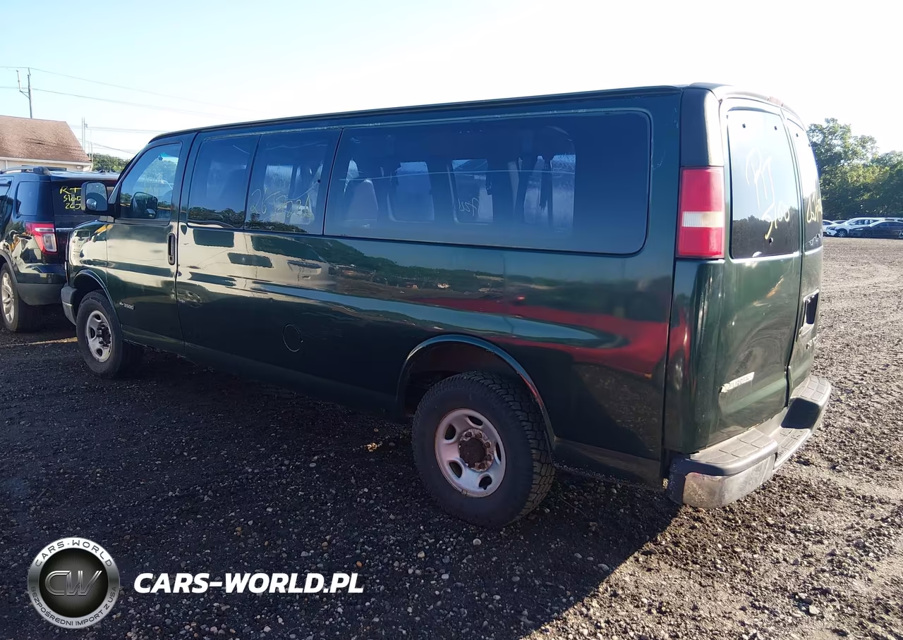 2003 Chevrolet Express VIN:1GAHG39U931113605 - 3