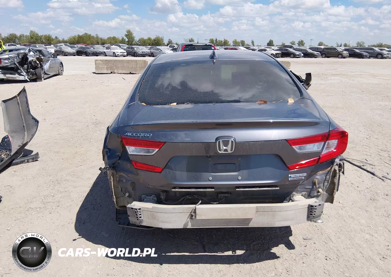 2019 Honda Accord Hybrid Touring VIN:1HGCV3F98KA012692 - 17