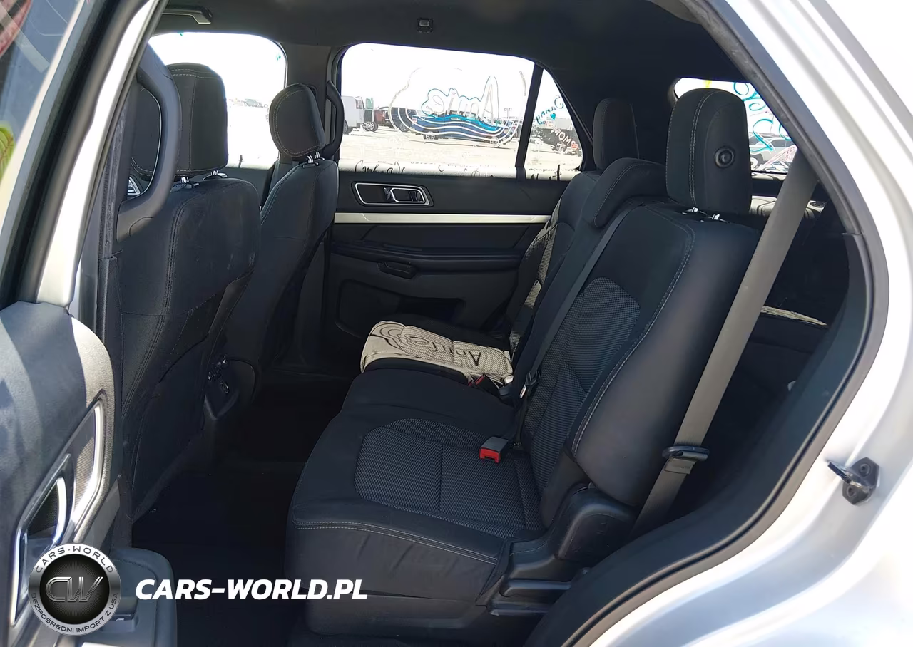 2017 Ford Explorer Xlt VIN:1FM5K7D84HGC05876 - 8