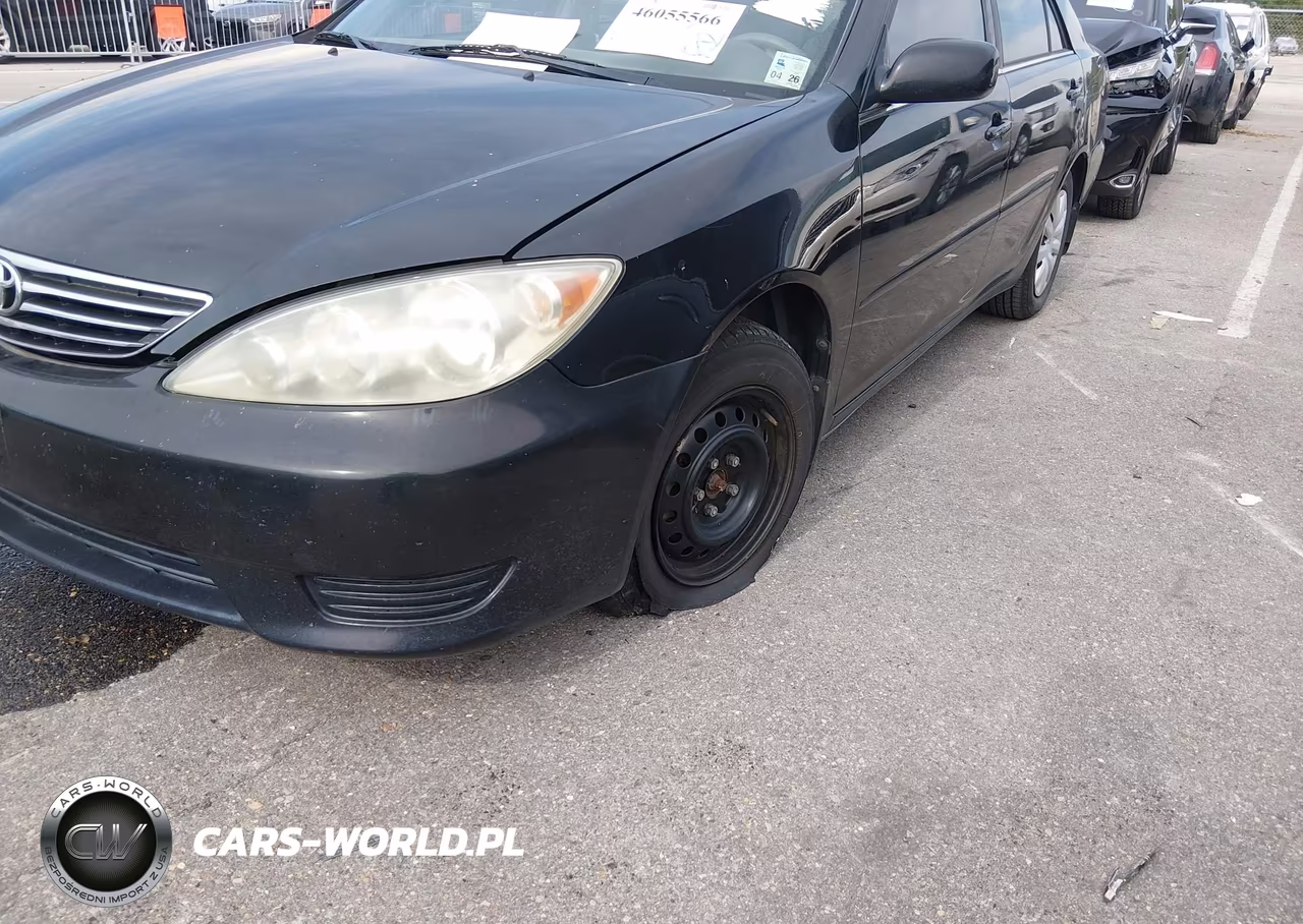 2005 Toyota Camry Le VIN:4T1BE32K45U590449 - 6
