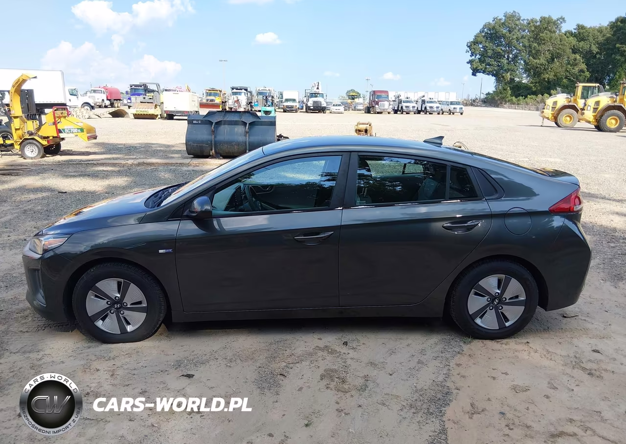 2020 Hyundai Ioniq Hybrid Blue VIN:KMHC65LC4LU218787 - 19