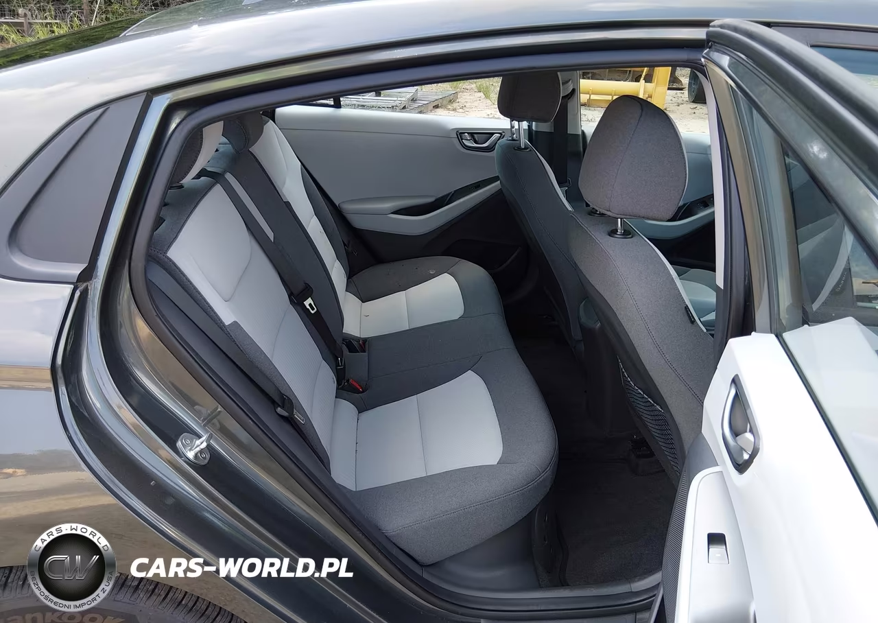 2020 Hyundai Ioniq Hybrid Blue VIN:KMHC65LC4LU218787 - 8