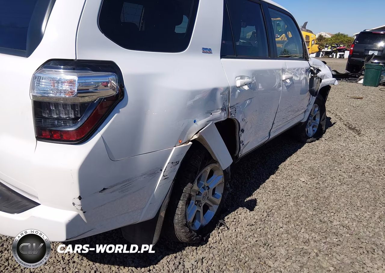 2021 Toyota 4Runner Sr5 VIN:JTEMU5JR1M5910700 - 17