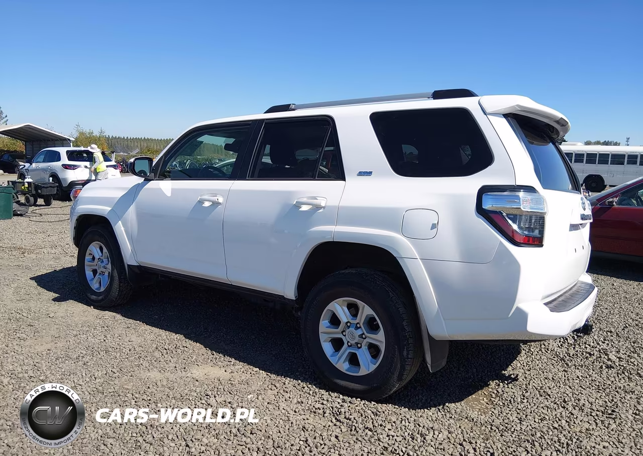 2021 Toyota 4Runner Sr5 VIN:JTEMU5JR1M5910700 - 3