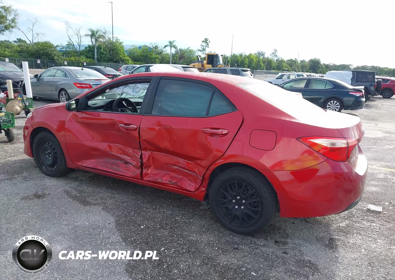 2019 Toyota Corolla Le VIN:5YFBURHE8KP856303 - 3