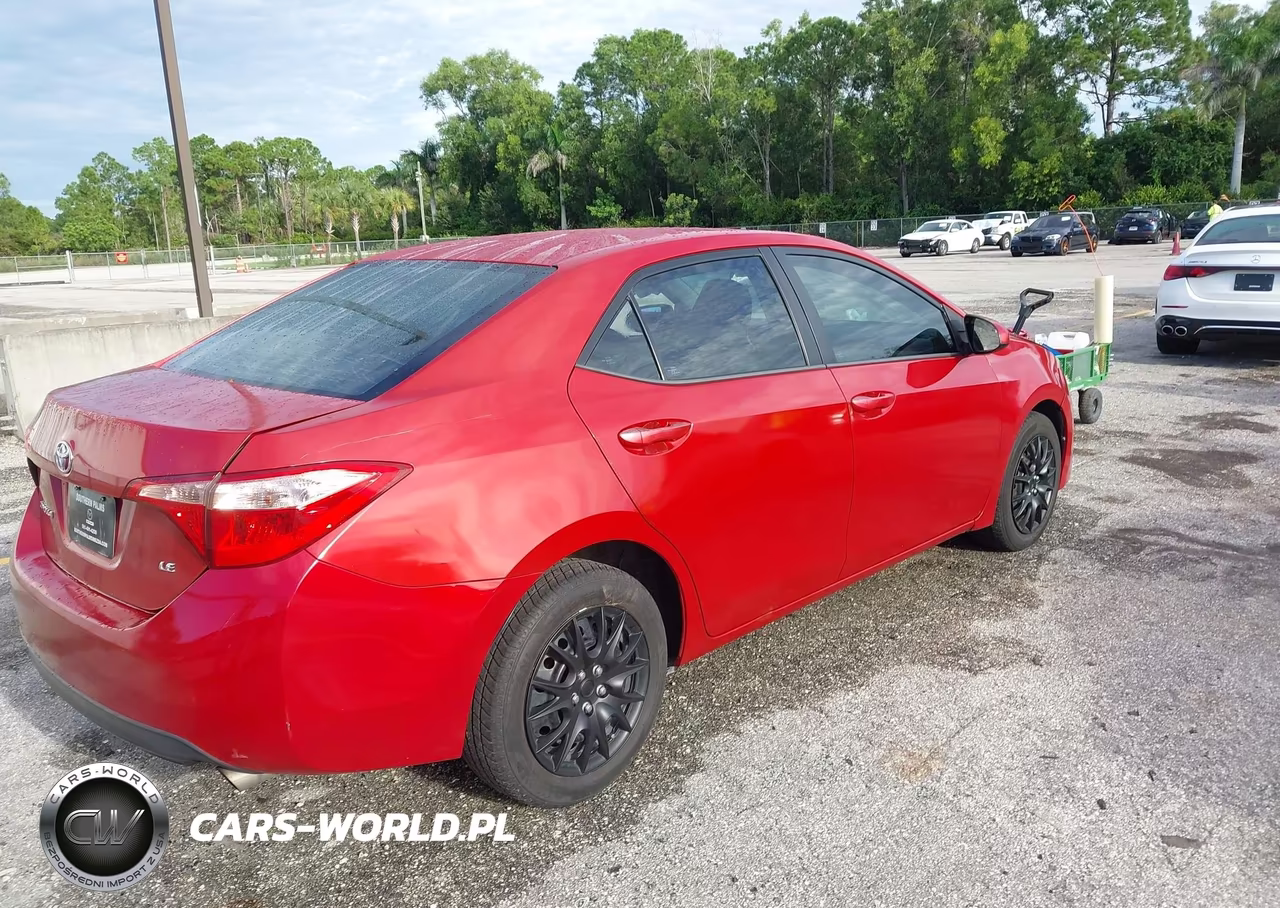 2019 Toyota Corolla Le VIN:5YFBURHE8KP856303 - 4