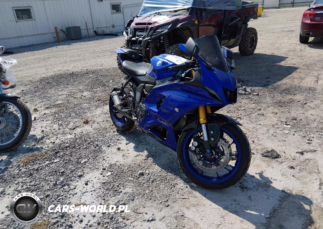 2025 Yamaha Yzfr7