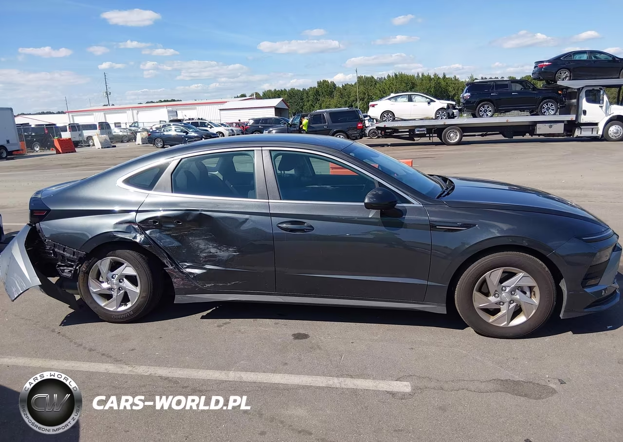 2026 Hyundai Sonata Se VIN:KMHL24JAXTA562570 - 13