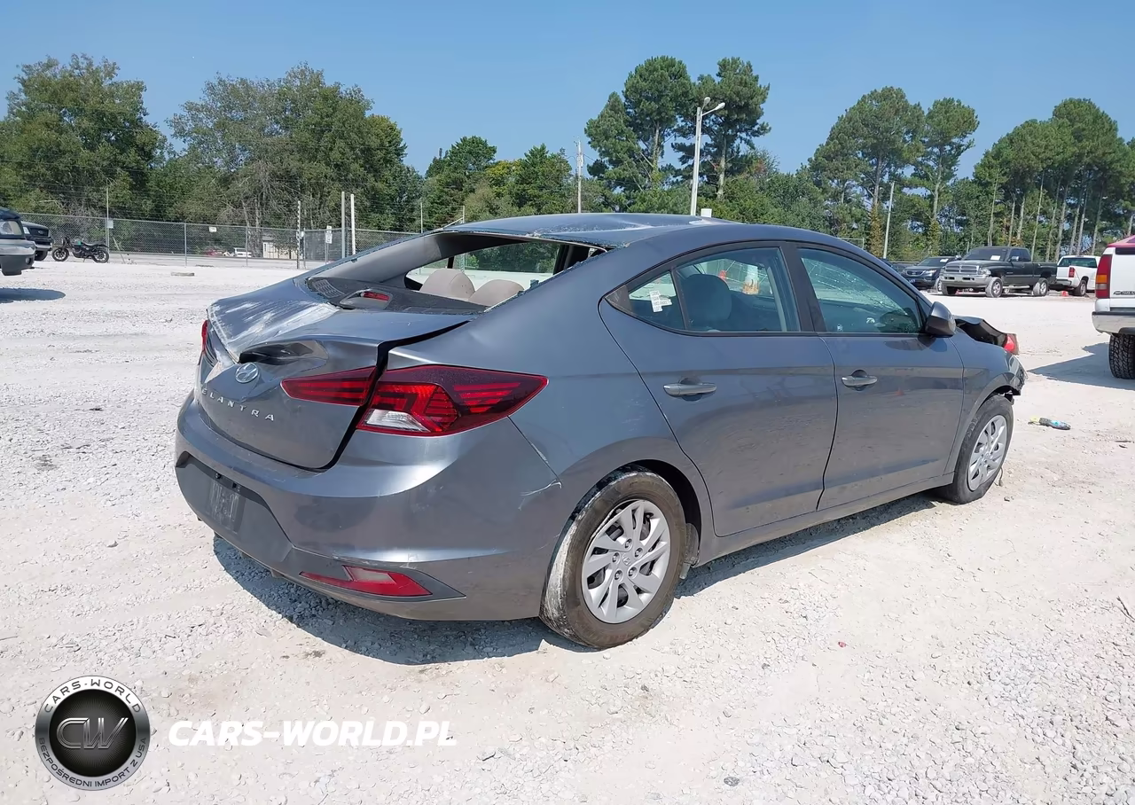 2019 Hyundai Elantra Se VIN:5NPD74LF5KH441648 - 4
