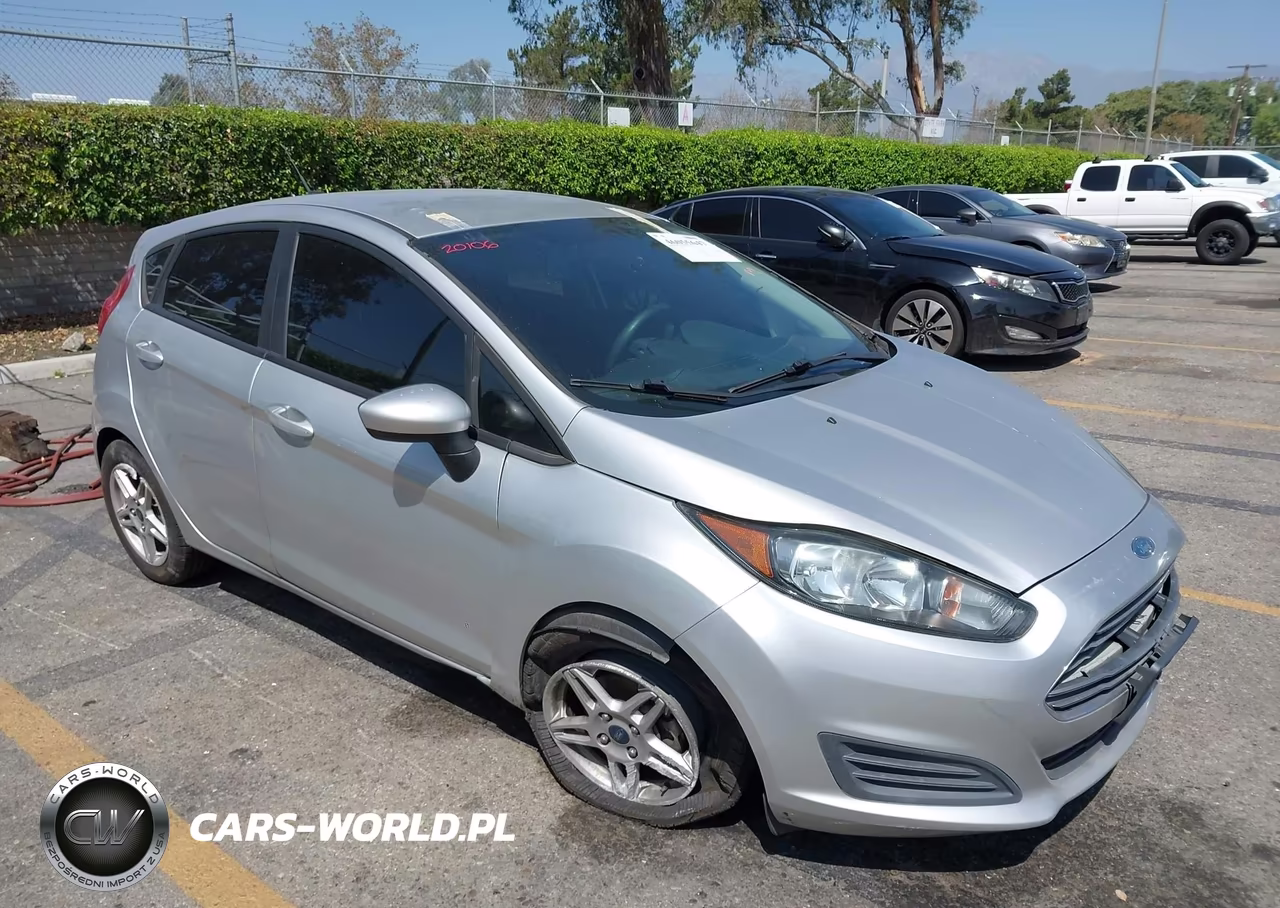 2019 Ford Fiesta Se VIN:3FADP4EJ4KM112358 - 1