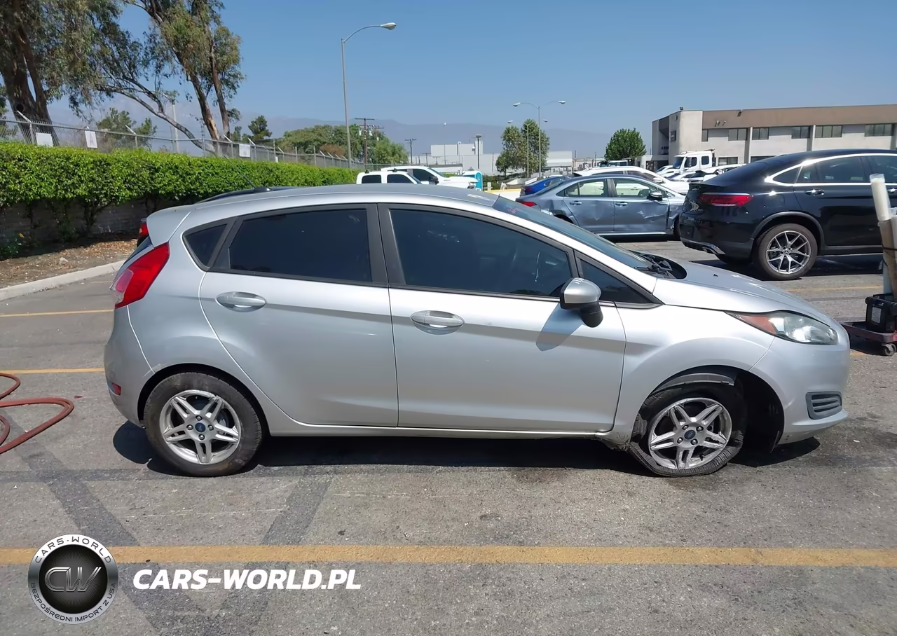 2019 Ford Fiesta Se VIN:3FADP4EJ4KM112358 - 13